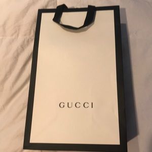Gucci shopping bag